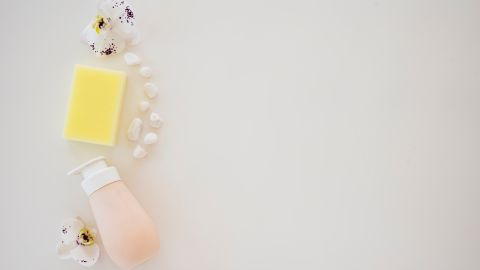 Jabón íntimo para higiene femenina