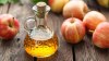 vinagre de manzana en una botella