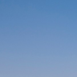 mujer entrenando al aire libre