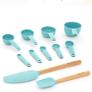 espátulas y tazas reposteras