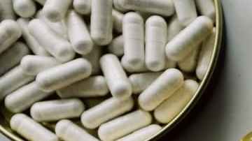 cápsulas blandas amarillas