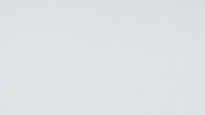 manos sobre el abdomen de una mujer