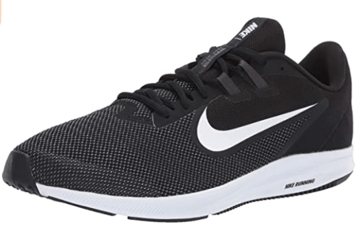 zapatos deportivos negros