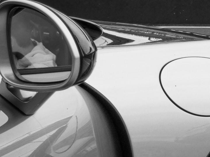 Auto con Neumático Michelin