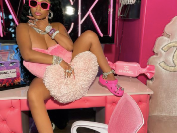 nicki minaj crocs