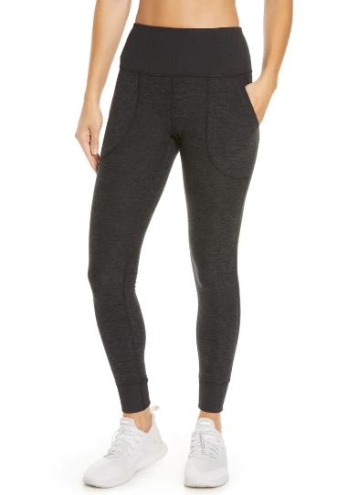 pantalon deportivo negro