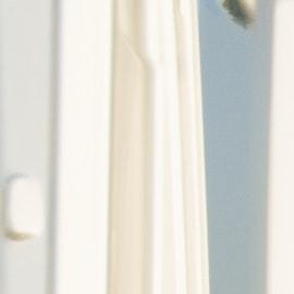 hombre con cajas de mudanza