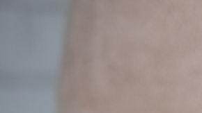 Persona midiéndose el oxígeno en la sangre