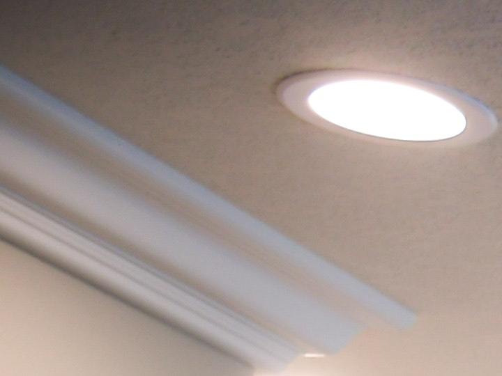 cocina minimalista blanca
