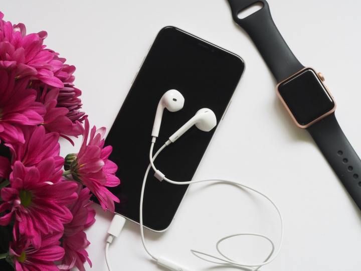 productos apple sobre la mesa