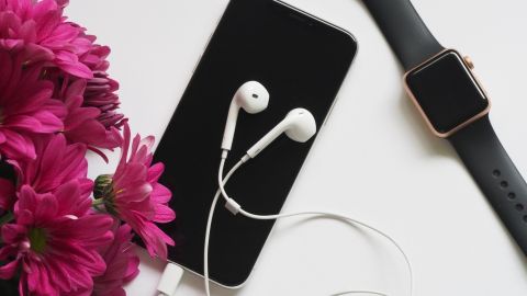 productos apple sobre la mesa