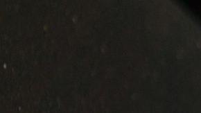 surtiendo gasolina al automóvil