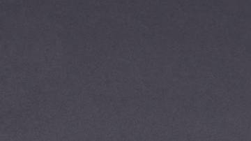 Regalo rojo con etiquetas de oferta