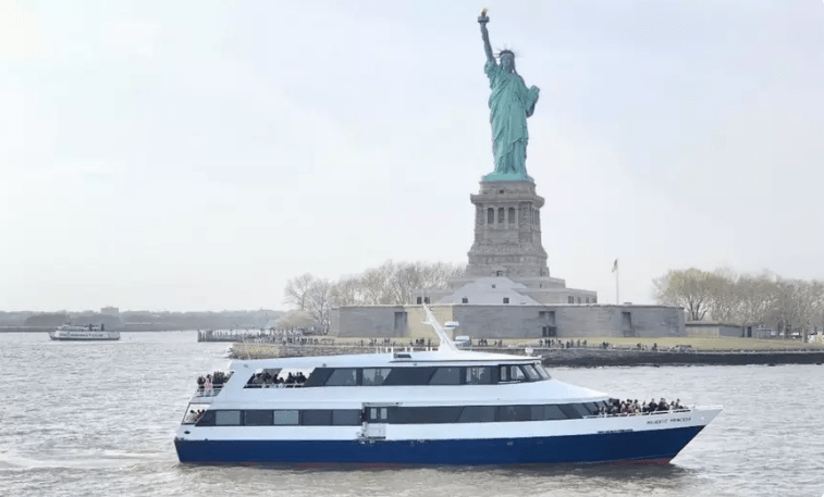 Tour marítimo por la Estatua de la Libertad en Nueva York