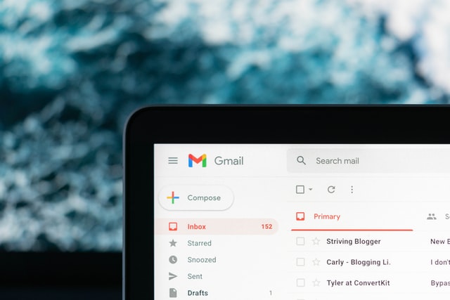 Computadora con Gmail
