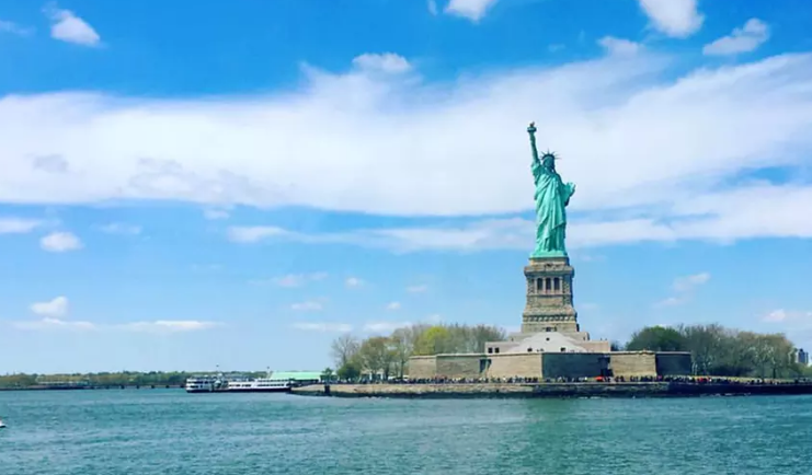 Paseo en bote por la Estatua de la Libertad Boat Tours