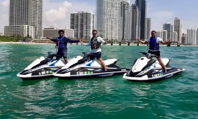 Paseo en motos de agua Jet Ski 305