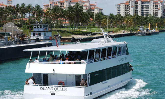 Paseo en barco por las costas Biscayne de Miami con Island Queen Cruises en Miami