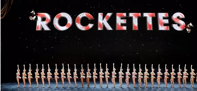 Compra un boleto para un espectáculo de navidad en Nueva York