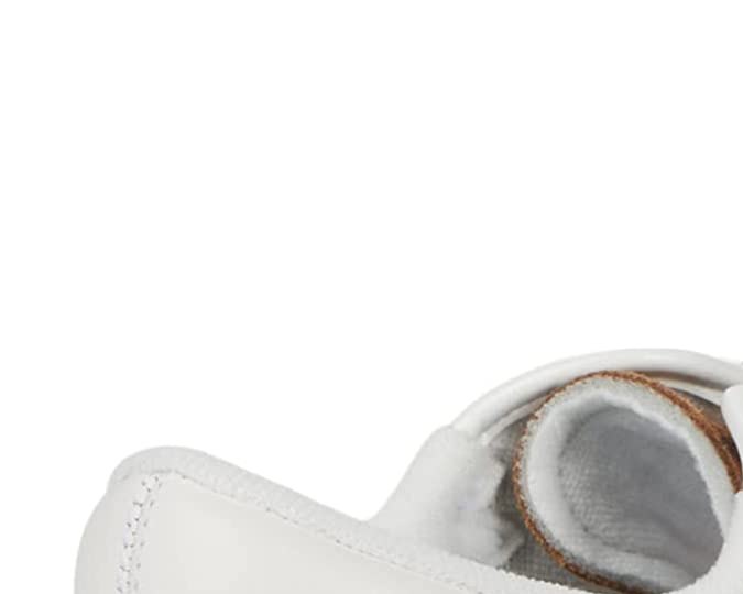 zapatos blancos casuales