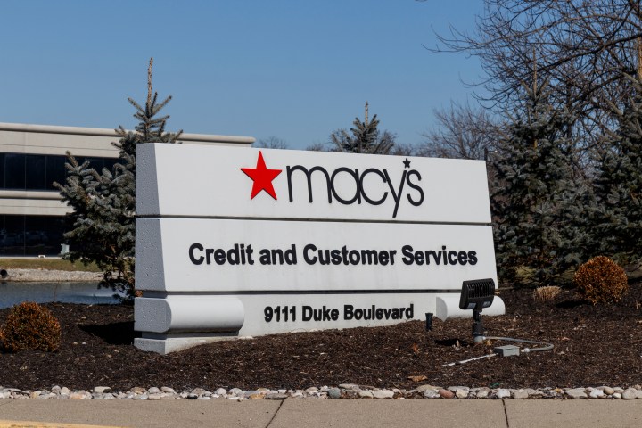 Utiliza la tarjeta de crédito de Macy's para que agregues nuevos beneficios a tus compras