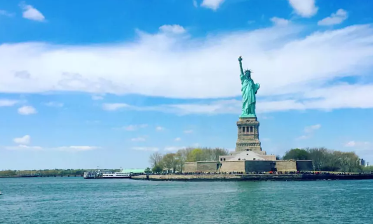 Paseo en barco por la estatua de la libertad en Nueva York de Groupon