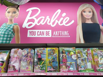 Aprovecha las promociones especiales en muñecas Barbie que tiene disponible Walmart en este momento