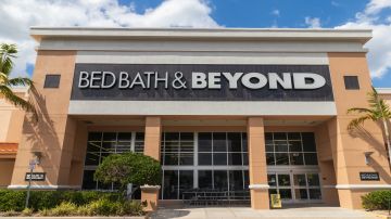 fachada de una tienda de bed bath & beyond