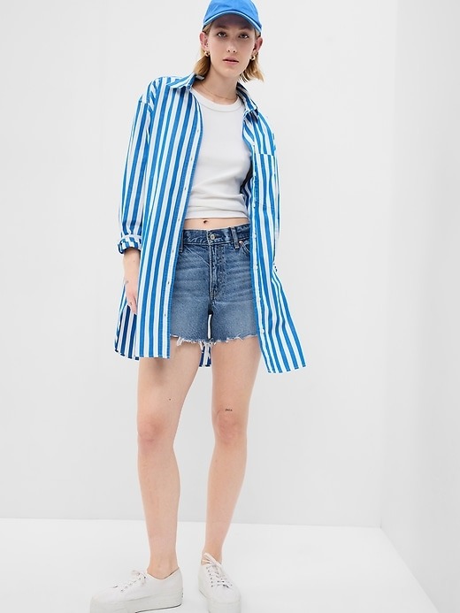 Camisa de talla grande con estampado a ralla para damas GAP