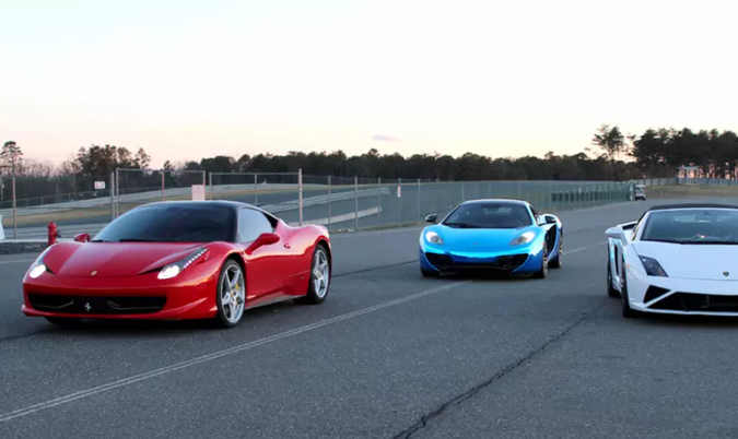 Conduce un vehículo exótico por tres vueltas en un circuito de Miami-