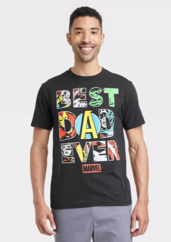 Franela comoda para hombres con estampado de Marvel