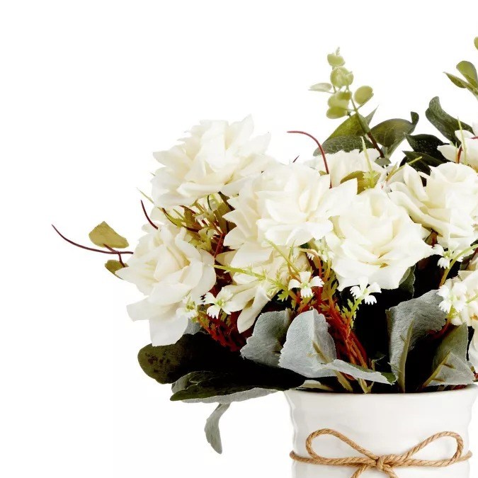 Florero decorativo con rosas blancas artificiales Farmlyn Creek