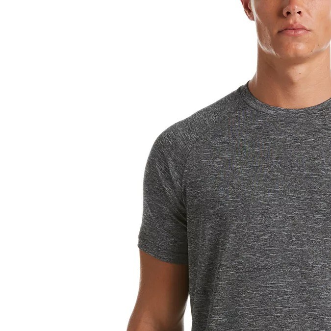 Franela clásica con corte deportivo para caballeros Nike