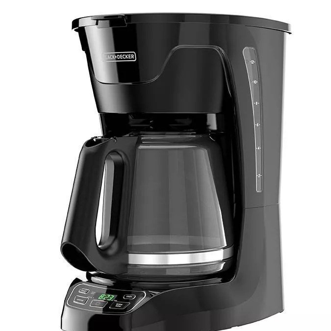 Cafetera de 12 tazas programable de Black+Decker