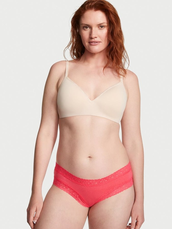 Panti roja para dama con detalles de encaje en bordes Victoria's Secret