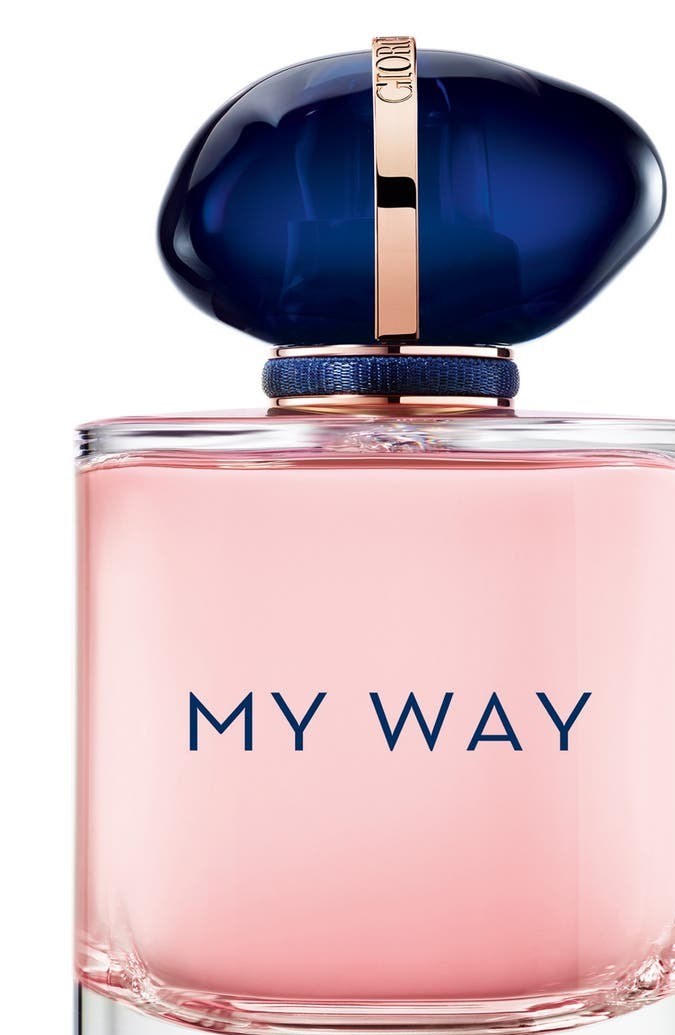 Perfume para mujeres con fragancia a flores ARMANI beauty