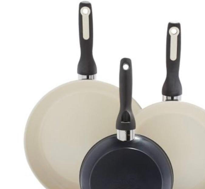 Cocina con Estilo y Eficiencia: Aprovecha las ofertas en ollas de cocina de alta calidad. Desde ollas holandesas hasta sartenes, encuentra los productos ideales para tus necesidades culinarias.