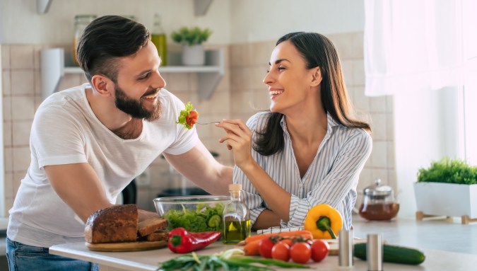 Conoce estrategias para comparar precios y elegir productos de calidad sin gastar de más en nuestra guía de compras económicas.