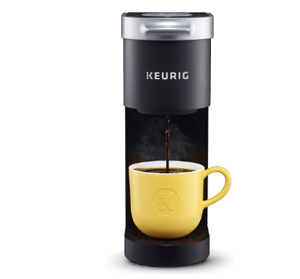 Enamórate del café perfecto con la Keurig K-Mini CoffeeFeer, destacada con 4.5 estrellas y más de 30,000 compradores el último mes. Disfruta de su diseño compacto, facilidad de uso y ahorra un 42% en Amazon. Tu viaje hacia el café excepcional comienza aquí.