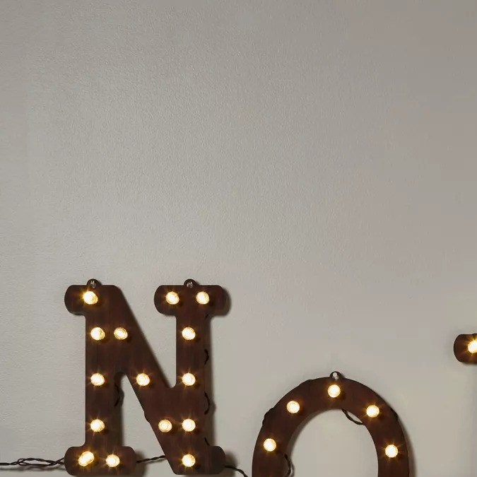 Letrero de NOEL con luces para decorar