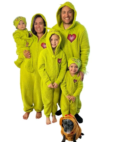 Este set de pijama del Grinch es perfecto para toda la familia 