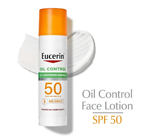 Desentraña la protección solar perfecta con Eucerin. Su Protector Solar Control de Aceite SPF 50, en una loción para el rostro de 2.5 fl oz, ofrece una defensa efectiva contra los daños solares mientras controla el exceso de aceite.