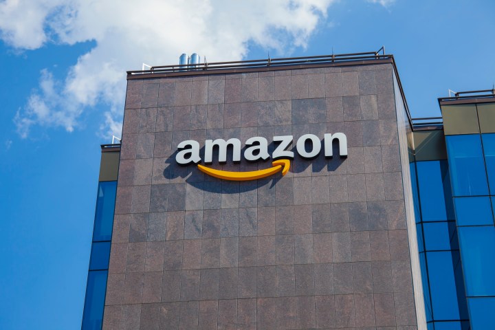 Explora el mundo de la decoración asequible en Amazon con nuestra selección de productos por menos de $50. Desde impresiones en lienzo inspiradoras hasta espejos personalizados con luz LED, este artículo te guiará a través de opciones elegantes y asequibles para darle vida a tu hogar.