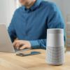 La mejor oferta en altavoces Bluetooth está aquí: Anker SoundCore 2, con su impresionante potencia de 12 W y 24 horas de autonomía. Aprovecha el descuento del 27% y llévatelo por solo $31.99 dólares.
