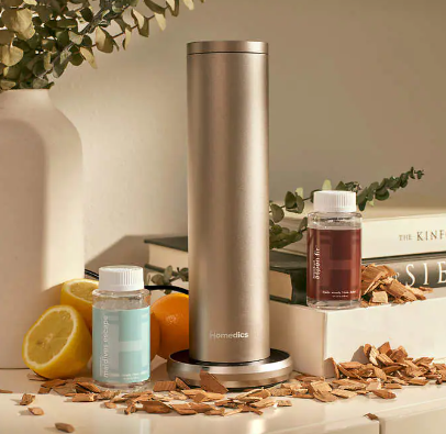 Transforma tu hogar en un oasis de aromas con el Difusor de Aromas Homedics SereneScent. Calificado con 3.8 estrellas, este dispositivo utiliza tecnología patentada de difusión de aire con niebla ultrafina. Adquiérelo por $109.99, con envío y manipulación incluidos. Ahorra $30 con el descuento del fabricante válido hasta el 28 de enero de 2024.

