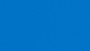 Sumérgete en la tendencia del azul con nuestra guía experta para elegir la sombra perfecta según tu tono de piel.