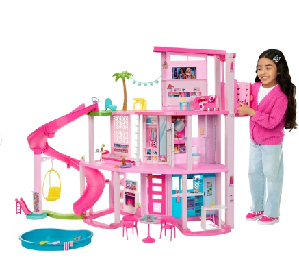 La diversión sin fin espera con la Casa de Ensueño de Barbie. Con más de 75 piezas y una piscina con tobogán de 3 pisos, este set es perfecto para los amantes de Barbie. ¡Adquiérelo por $129.00 y ahorra $50.00 en Walmart hoy!