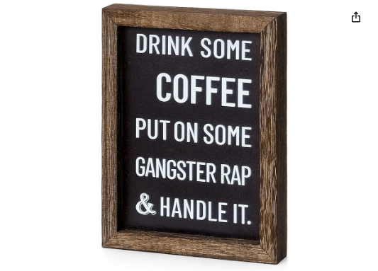 Eleva el encanto de tu espacio con el Letrero de Café de Mkono, una adición encantadora a la decoración de mesa de café de granja. Este letrero de madera rústica de doble cara presenta diferentes refranes en cada lado, añadiendo versatilidad a tu decoración. Con una calificación de 4.8 estrellas y más de 200 compradores el mes pasado, este letrero, disponible por solo US$11.99 en la tienda de Mkono, es la elección perfecta para dar un toque acogedor a tu oficina, hogar o bar.