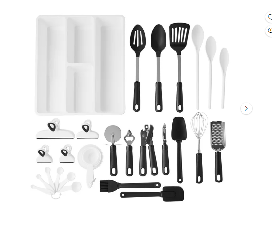 Set de utensilios de cocina completo.