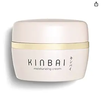 Vive la experiencia de la Crema Hidratante Kinbai. Textura ligera y fragancia de flores silvestres. Péptidos potenciadores de colágeno para una piel intensamente hidratada. ¡Dale un lujo a tu piel por $29.00!